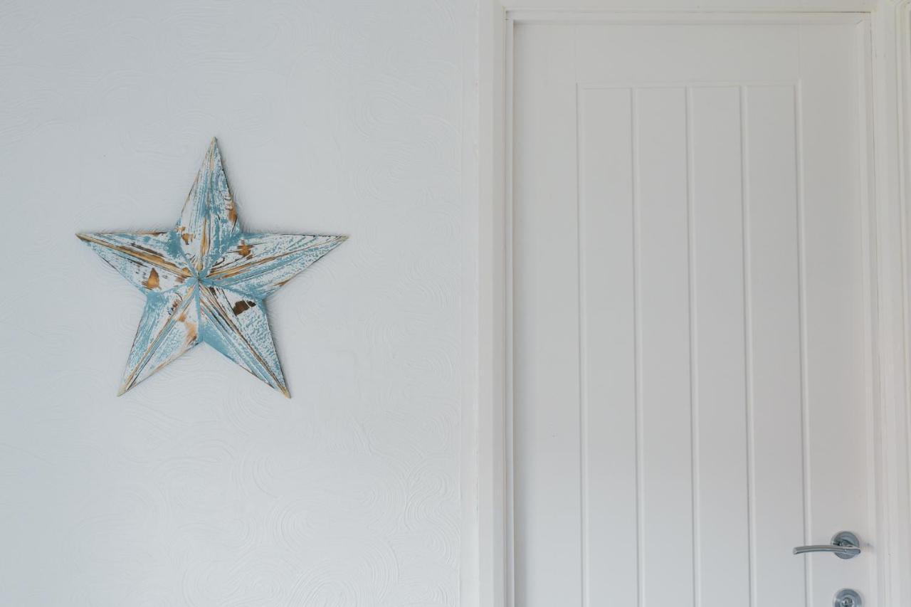Rookwood House - Spacious Home With Free Parking - Short Stay Leeds リーズ エクステリア 写真